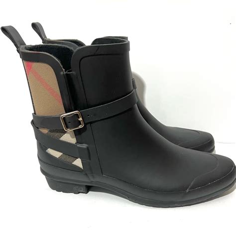 burberry riddlestone check short rubber rain boots|Burberry rain boots.